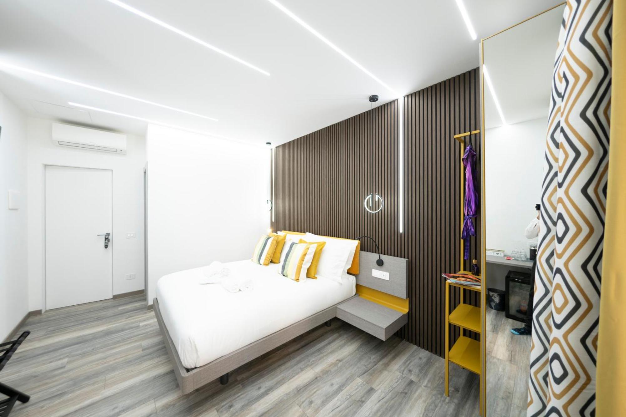 New Luxury Rooms Roma Eksteriør bilde